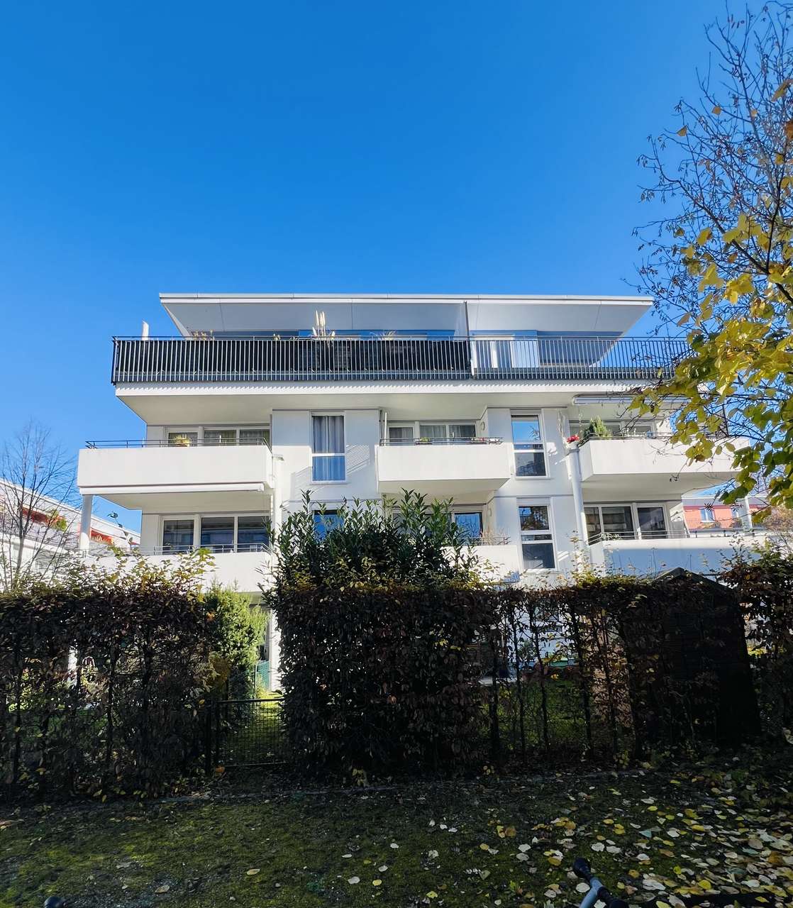 Direkt am Amalienwald: Sonnige 2-Zimmer-Wohnung Ottobrunn Direkt am Amalienwald: Sonnige 2-Zimmer-Wohnung Ottobrunn