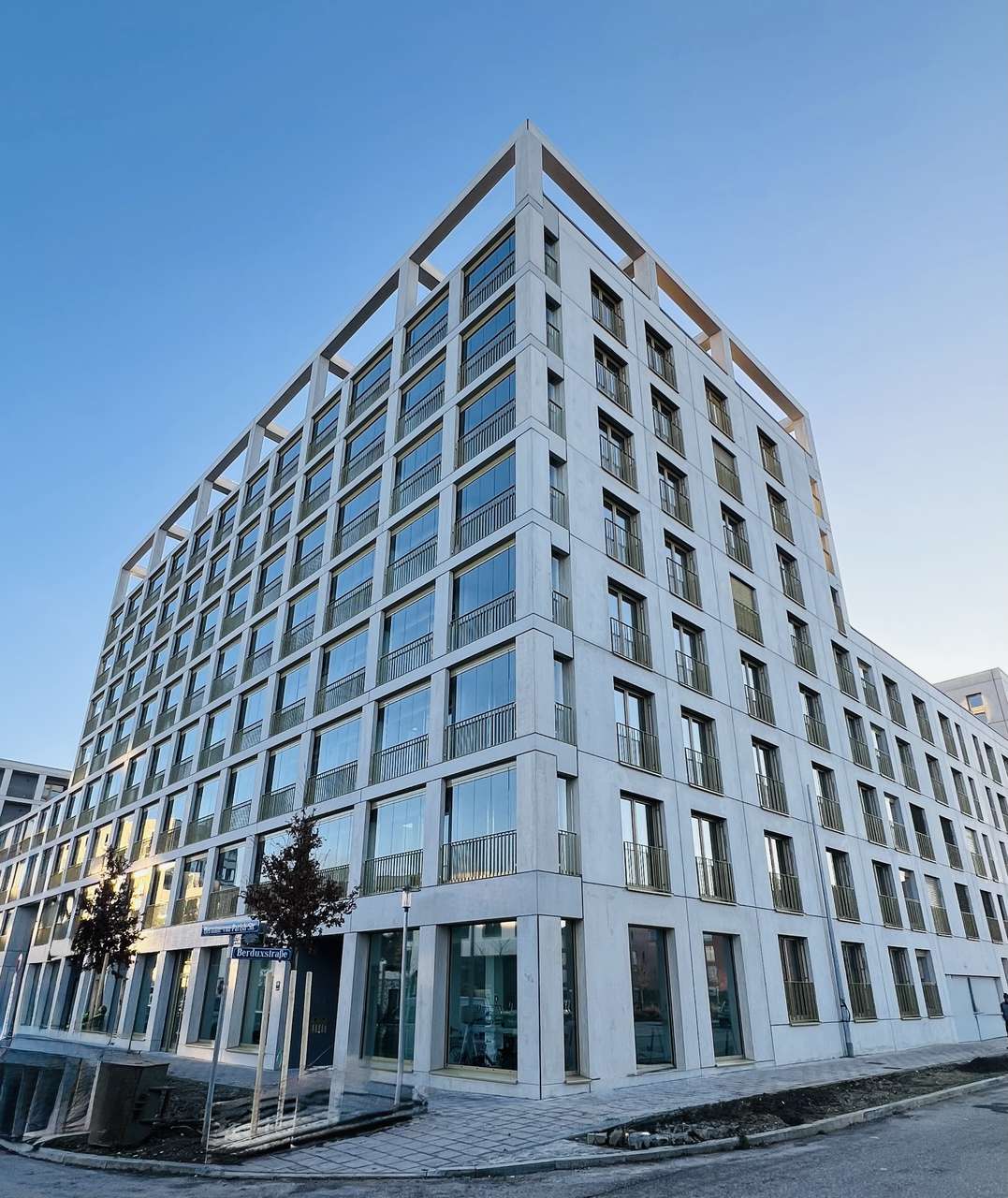 Lichtdurchflutete 2-Zimmer-Wohnung Pasing Lichtdurchflutete 2-Zimmer-Wohnung Pasing